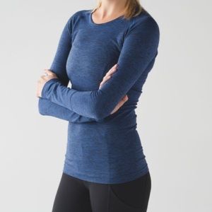 Lululemon Swiftly Tech Long Sleeve Crew in Black / Sapphire Blue